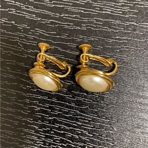Vintage Napier Pearl Earrings